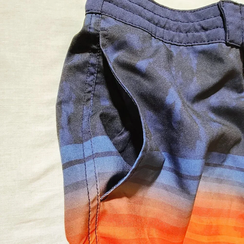 Speedo Men's Medium Boardshorts 20